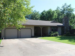 612 N 4th St, Arma, KS 66712