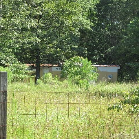 2nd image of Border Ln