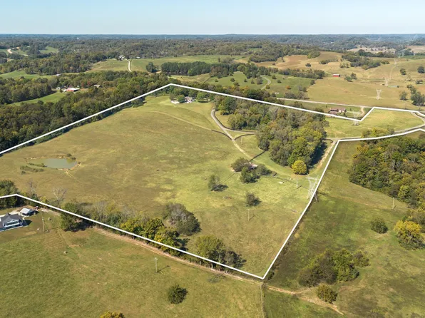 2202 Darks Mill Rd, Columbia, TN 38401