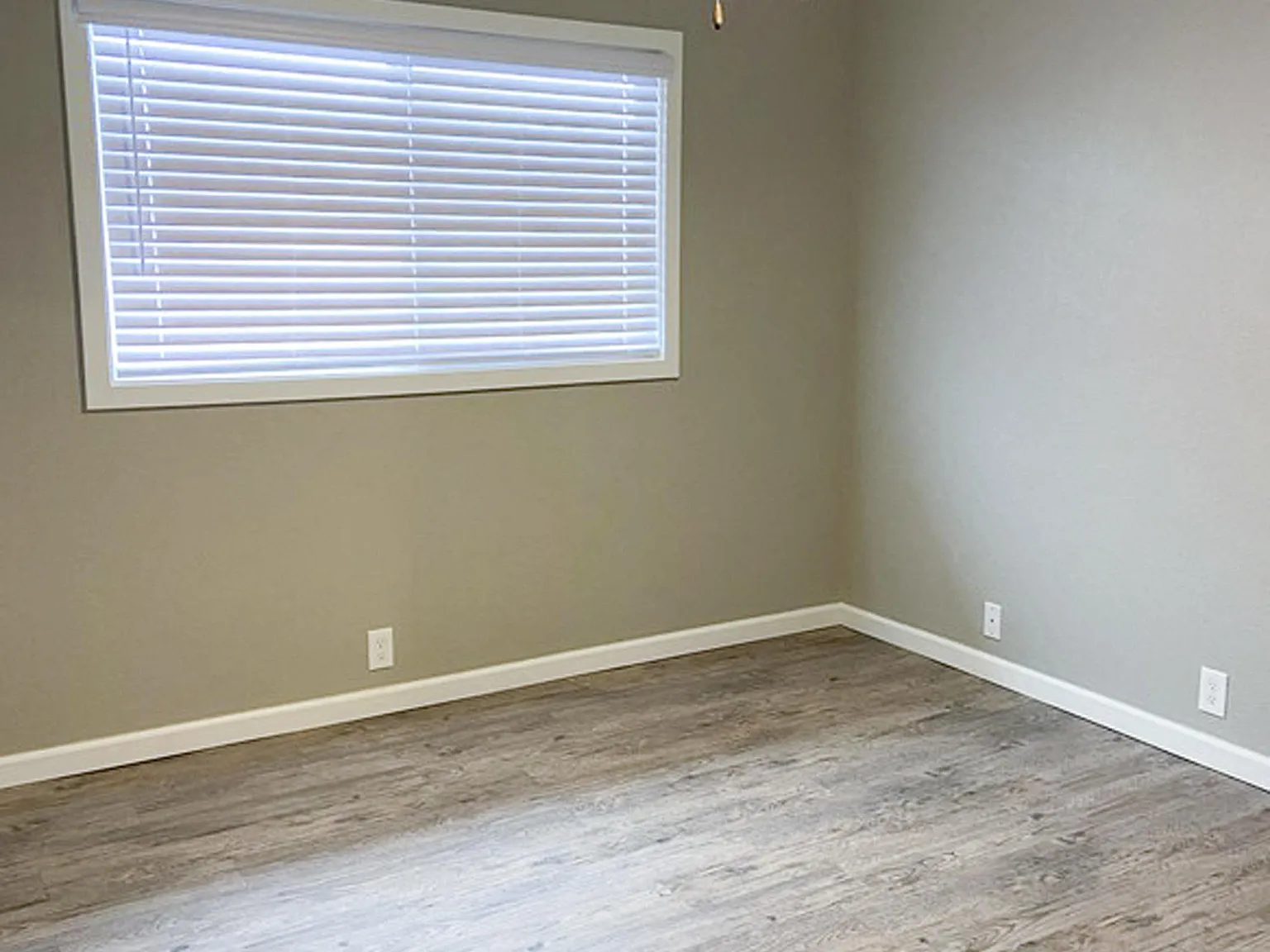 Sutter Apartments — Photo 3