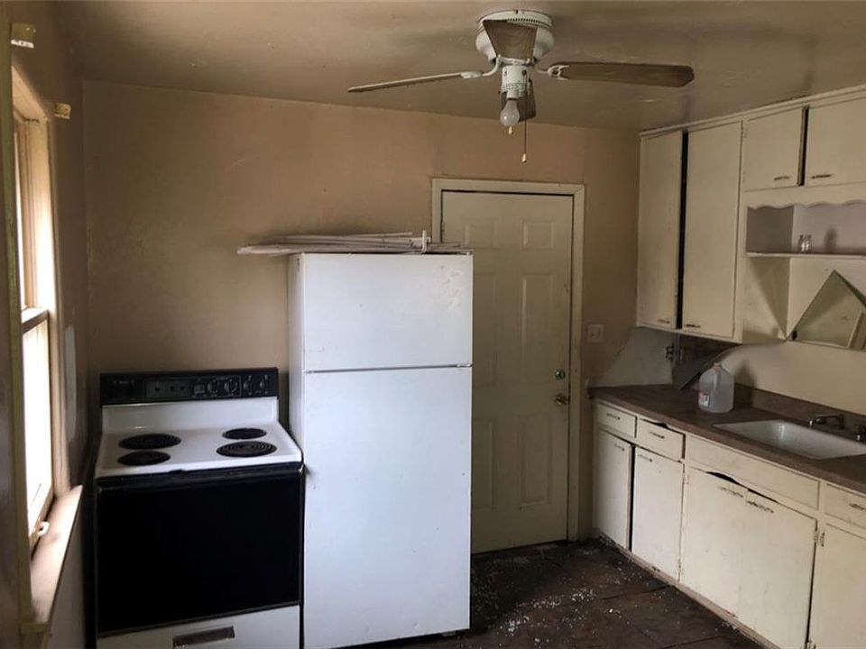 2nd image of 3817 SW 43rd St