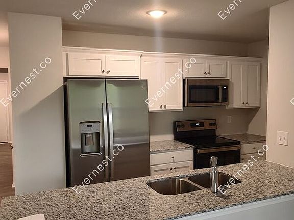 3rd image of 3921 Park Ave