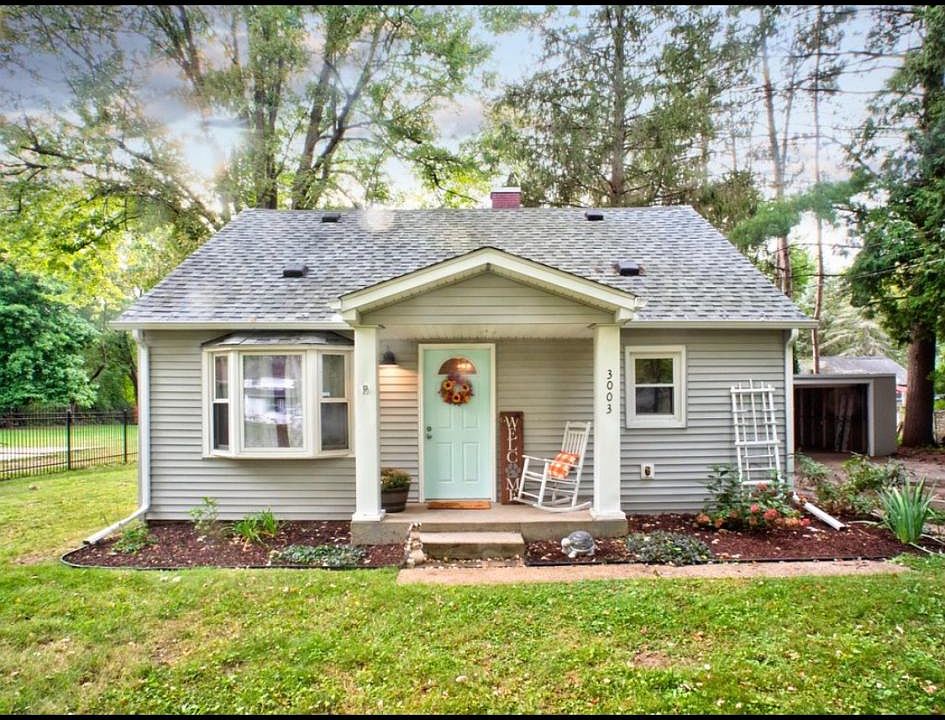 1st image of 3003 Courtlandt Ave
