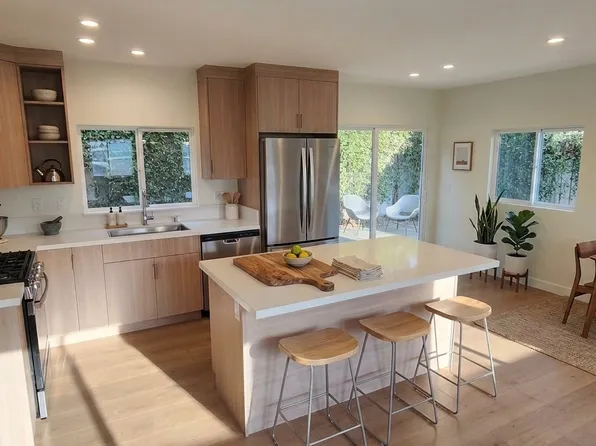 1114 N Lake Ave, Pasadena, CA 91104