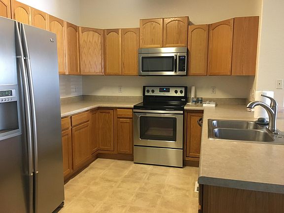 Lots of cabinet space