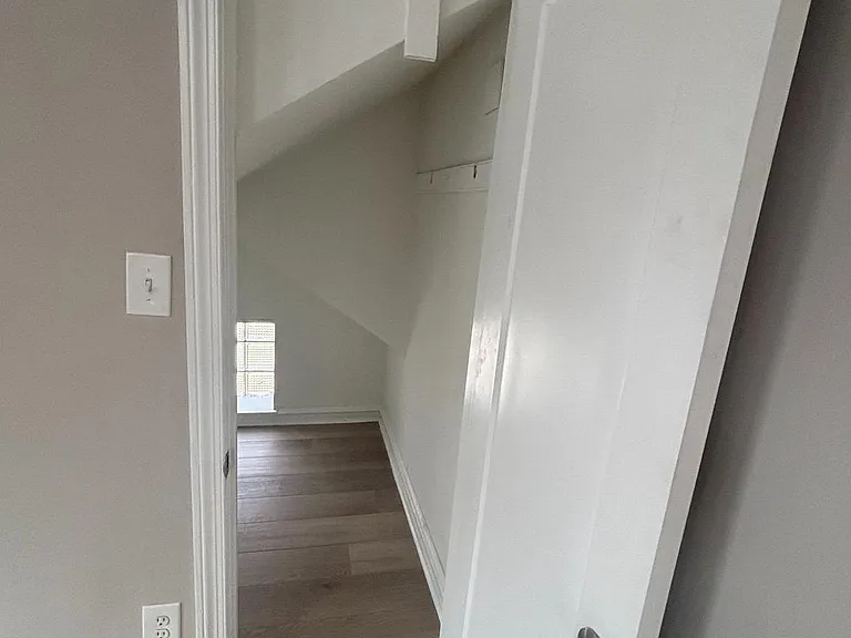 6828 Oxford Ave #2 — Photo 9