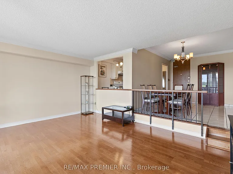 240 Scarlett Rd #711 — Photo 13