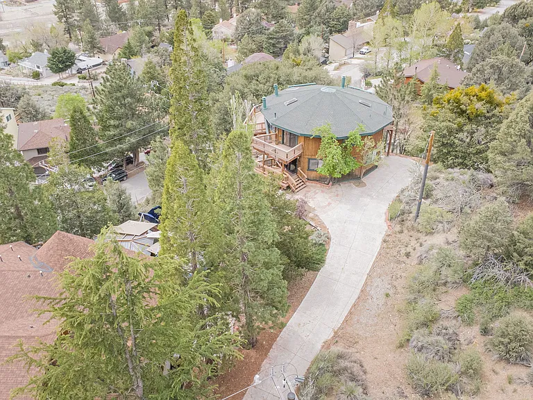 6326 Bluebird Rd — Photo 51