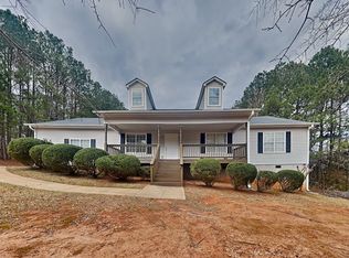 727 Grove Pointe Cir, Locust Grove, GA 30248