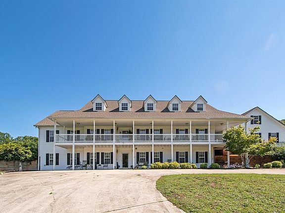 5th image of 2440 Deadwyler Rd