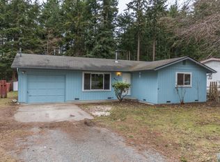512 Ocean View Dr, Oak Harbor, WA 98277