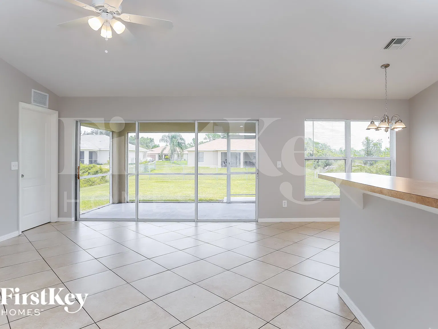 3 bed, 2.0 bath, 1472 sqft, $1,520 — Photo 2
