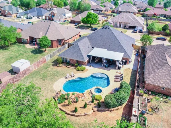 9209 SW 21st St, Oklahoma City, OK 73128