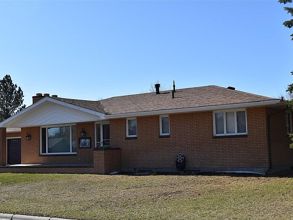 2nd image of 622 7th Ave SW