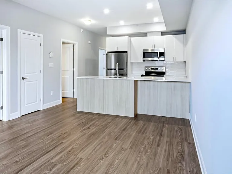 2396 Cleroux Cres #208 — Photo 5