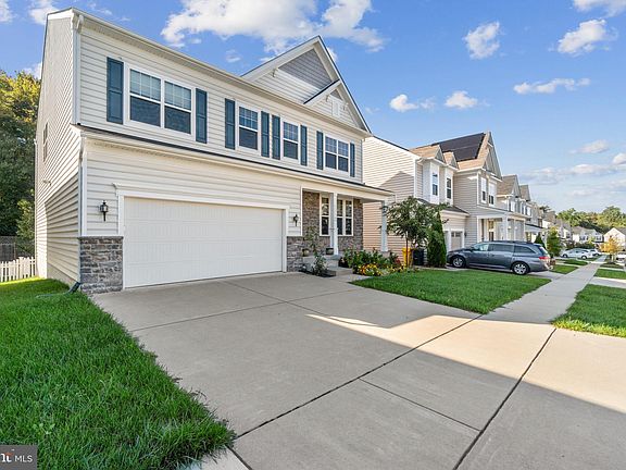 2nd image of 7924 Meridian Dr