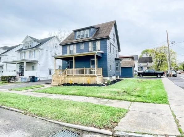 140 W Elm St, East Rochester, NY 14445