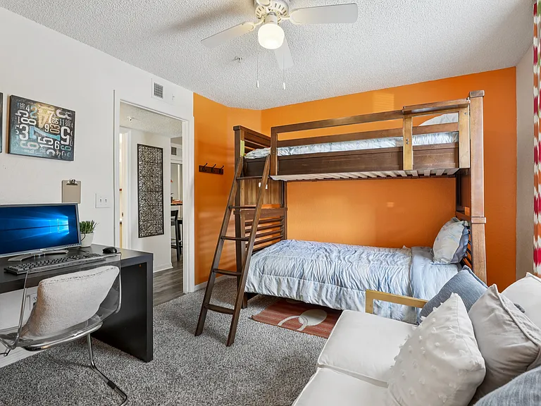 University Park Apartments — Photo 10