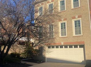 27 Sterling Ct, Rockville, MD 20850