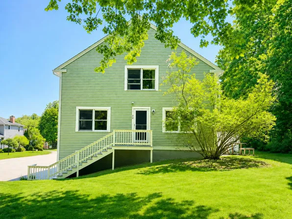 20 Ephraim Tyler Way #20, Kennebunk, ME 04043