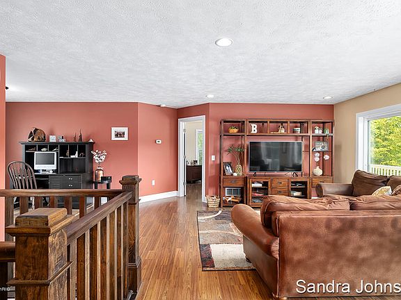 5th image of 2679 W Selkirk Lake Dr