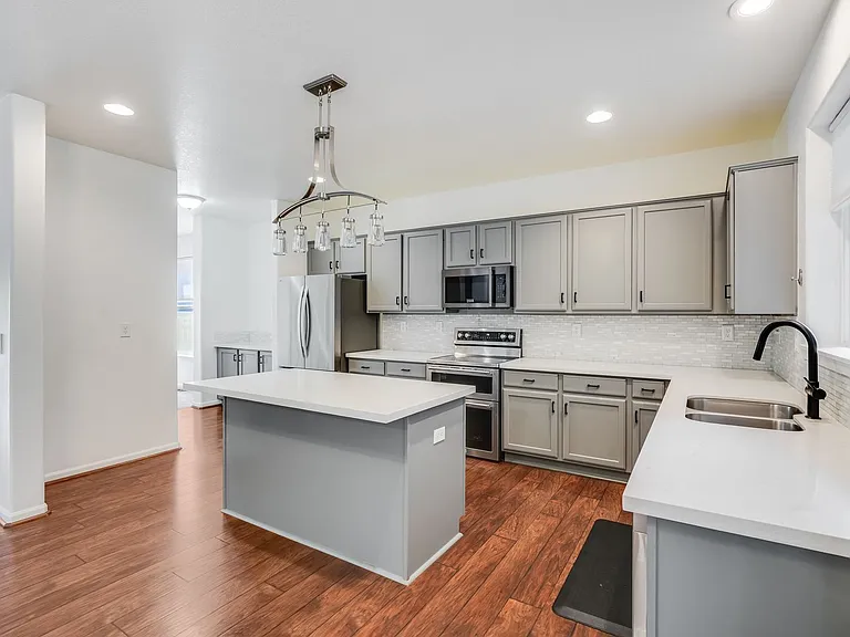 14691 SE Cherry Hill Ln — Photo 3