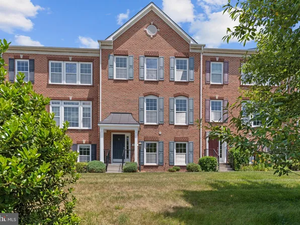 8852 Purple Iris Ln #16, Elkridge, MD 21075