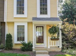 1669 Poplar Grove Dr, Reston, VA 20194