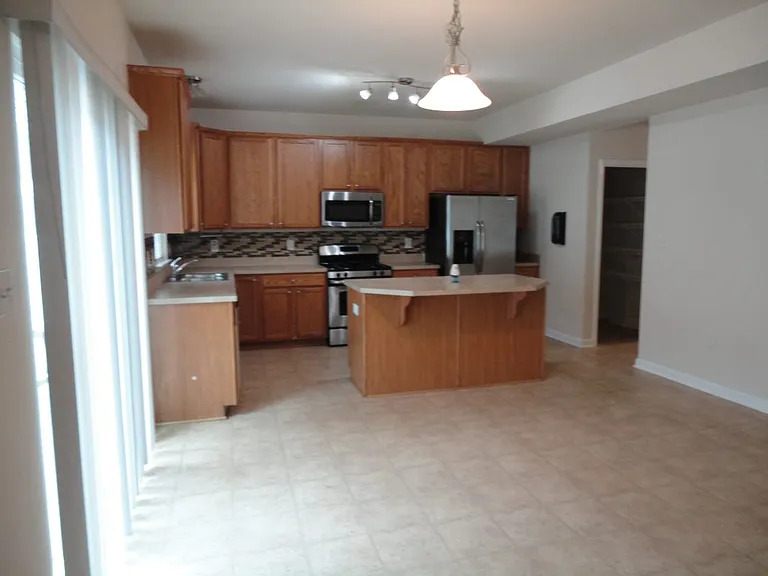 620 Leonard Ln — Photo 8