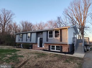 24676 Old Three Notch Rd, Hollywood, MD 20636