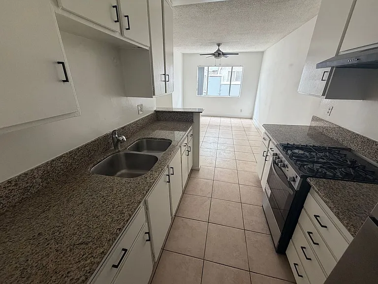 j3515 — Photo 8
