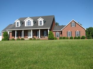 1422 Sportsman Lake Rd, Elizabethtown, KY 42701