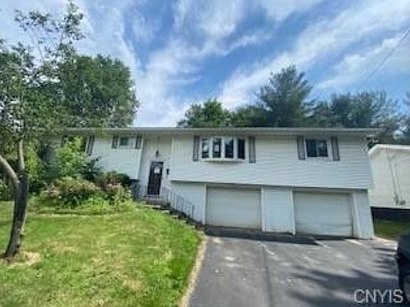 2nd image of 51 Sauquoit St