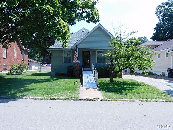2nd image of 412 S Virginia Ave