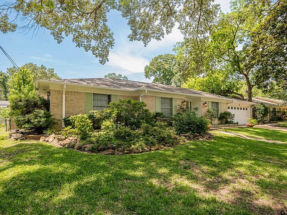 3rd image of 3513 Silverwood Dr
