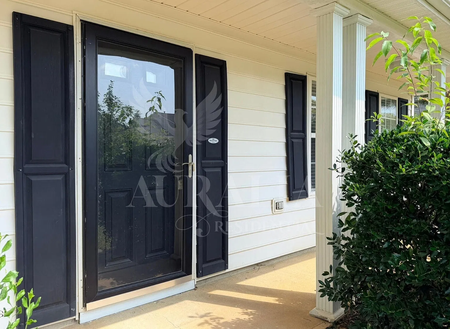 3 bed, 2.5 bath, 1500 sqft, $2,300 — Photo 3