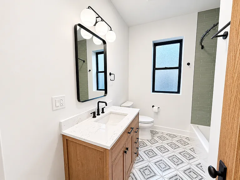 3807 N Lawndale Ave #2 — Photo 14