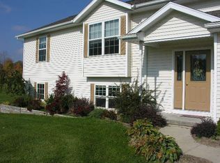 6779 Fawn Dr NE, Cedar Springs, MI 49319