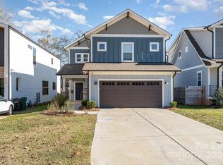 643 Tennyson Dr, Charlotte, NC 28208