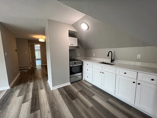 56 Grove St #3