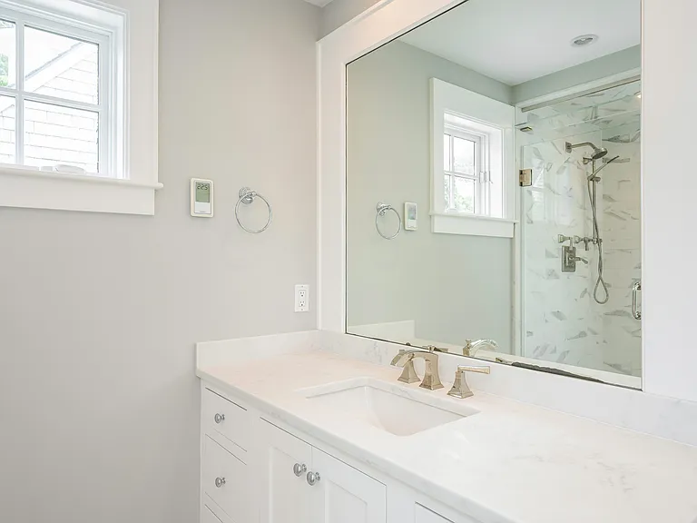 81 Roton Ave — Photo 19