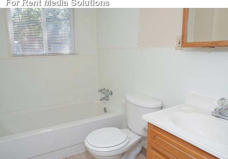 2nd image of 310 NE 64th St