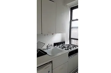 Rented by City Connections Realty