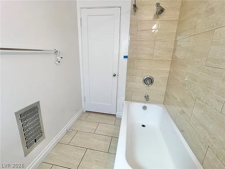 2300 Santa Clara Dr — Photo 31