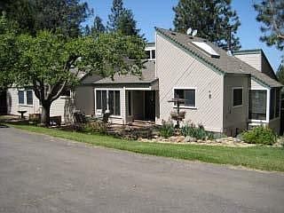 1st image of 4588 Woodland Dr