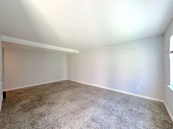 2nd image of 9528 Hagel Cir Suite C