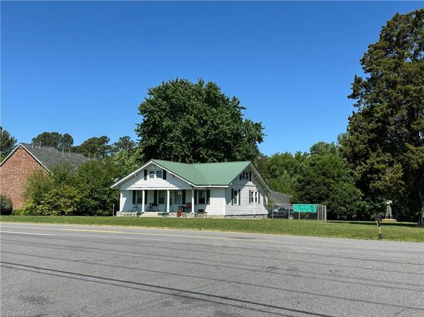 919 N Main St