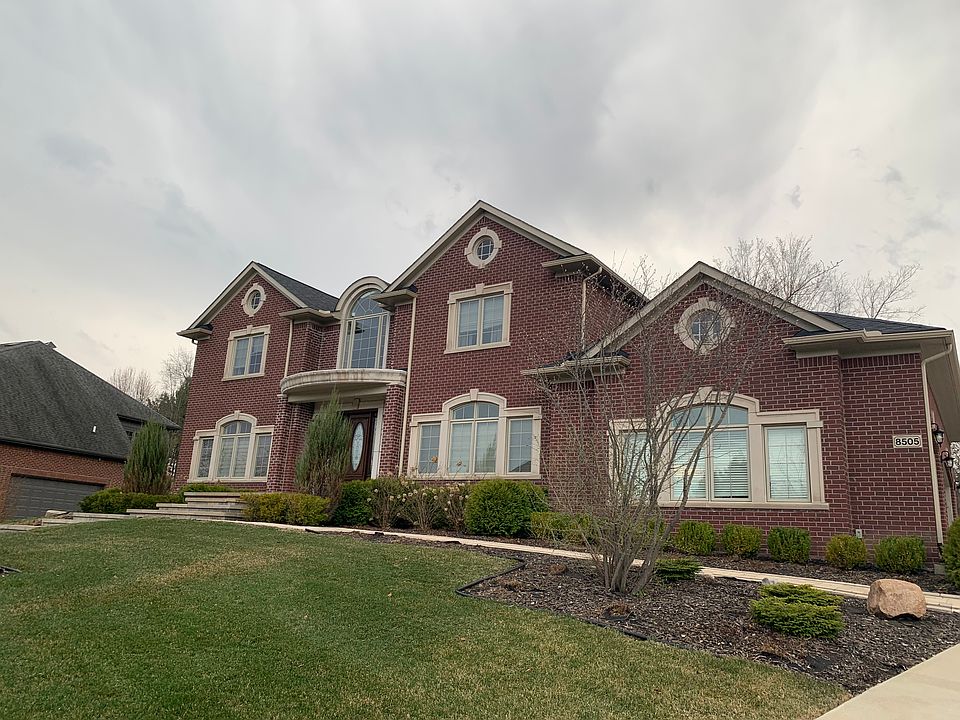 1st image of 8505 Chatham Dr #1