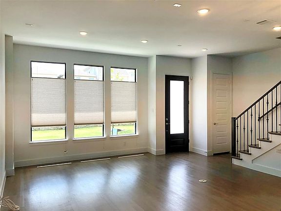 5th image of 8021 Cornelius Dr
