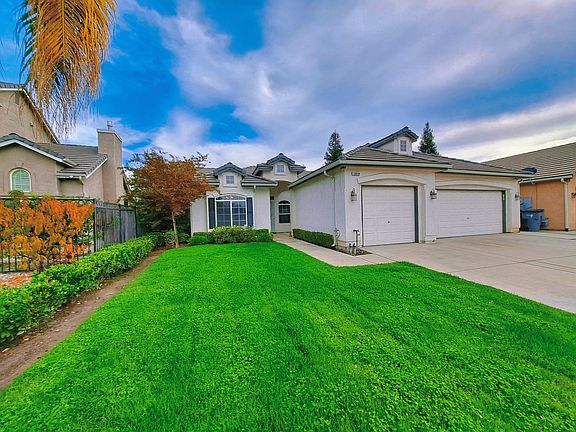 3rd image of 10848 N Bunkerhill Dr